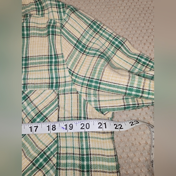 Democracy Frayed Plaid Longsleeve Button Down Women’s Medium - Picture 7 of 8